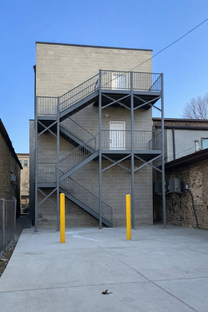 3122 S Morgan ST, Chicago, IL 60608