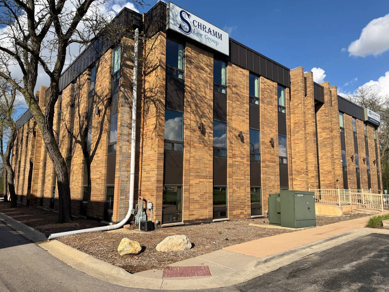 240 E Lake ST, Addison, IL 60101