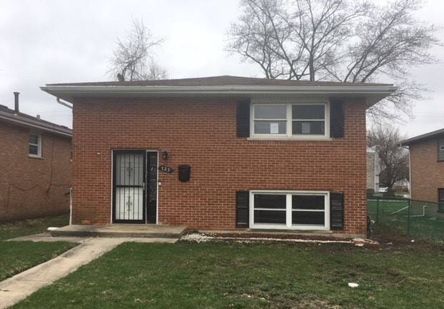 725 E 152nd ST, Phoenix, IL 60426
