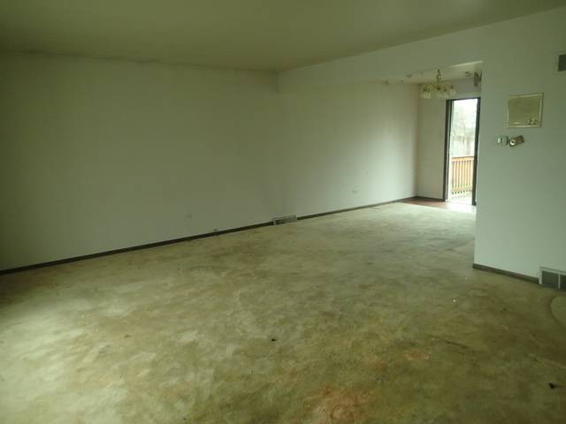 10363 S 84TH AVE, Palos Hills, IL 60465