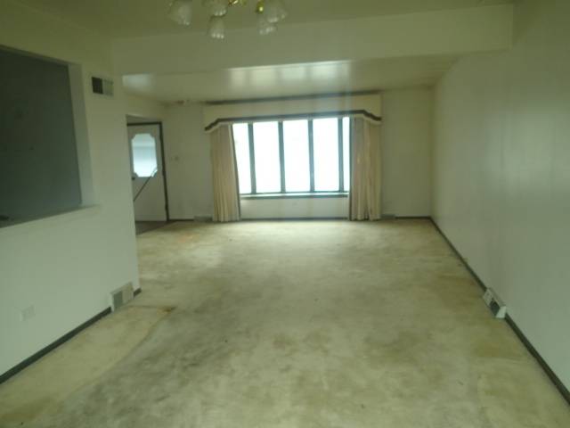 10363 S 84TH AVE, Palos Hills, IL 60465