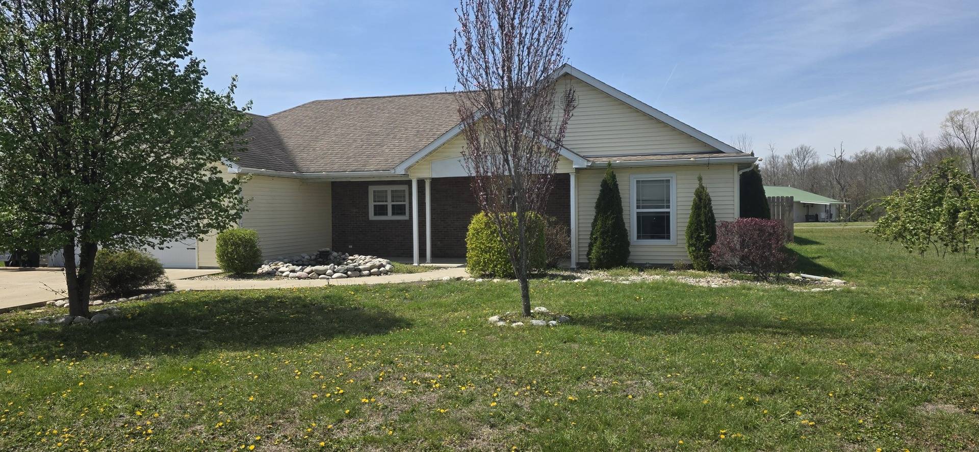 11213 Maggie DR, Marion, IL 62959