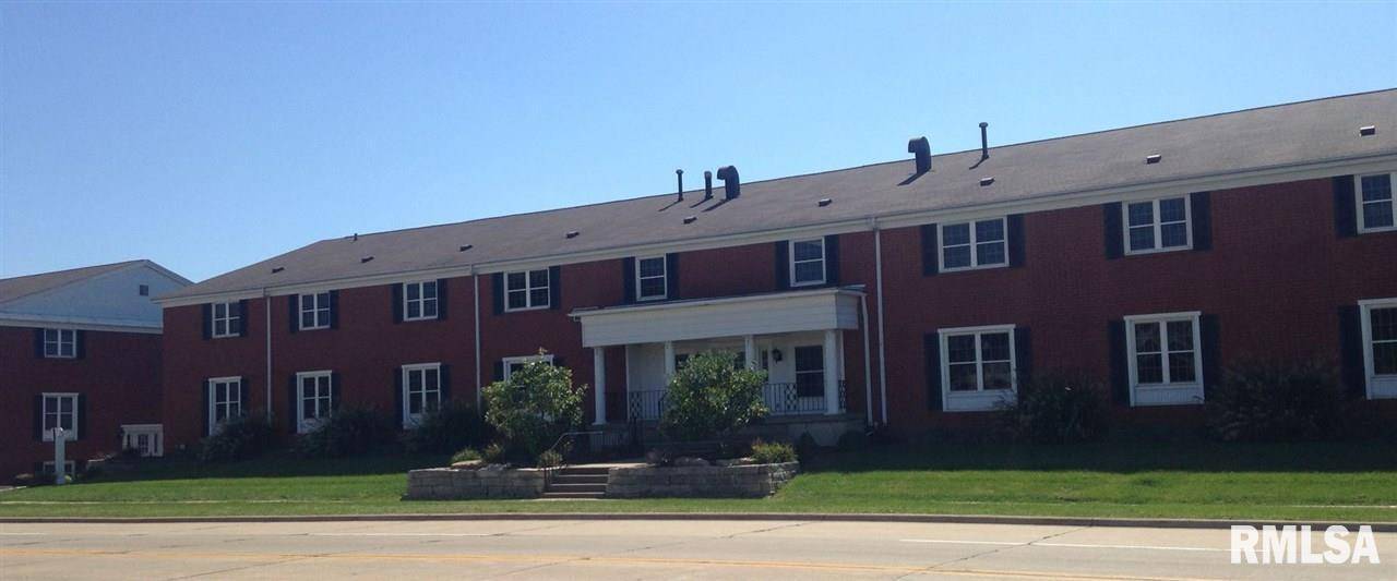 985 LINCOLN RD #220, Bettendorf, IA 52722