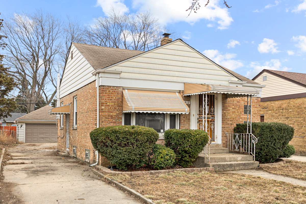 319 49th AVE, Bellwood, IL 60104