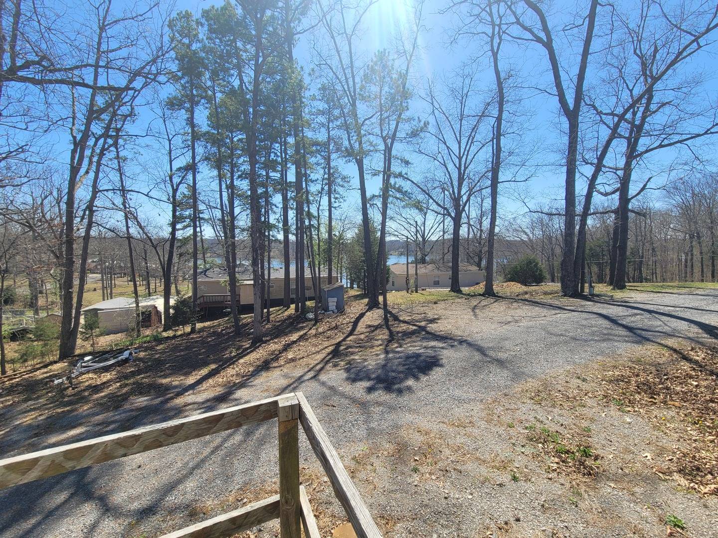 45 White Sands RD, Creal Springs, IL 62922
