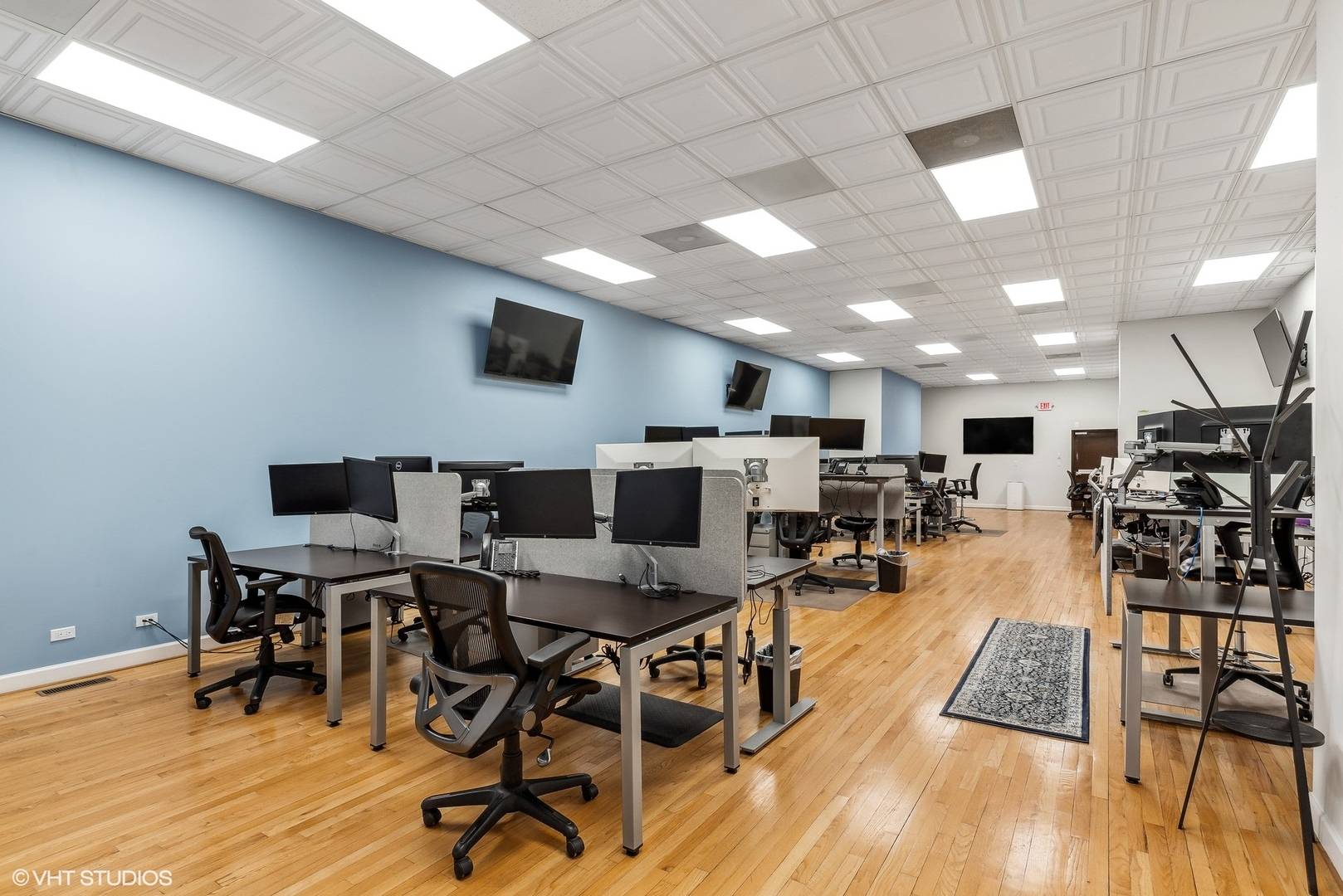 705 N Milwaukee AVE, Chicago, IL 60642