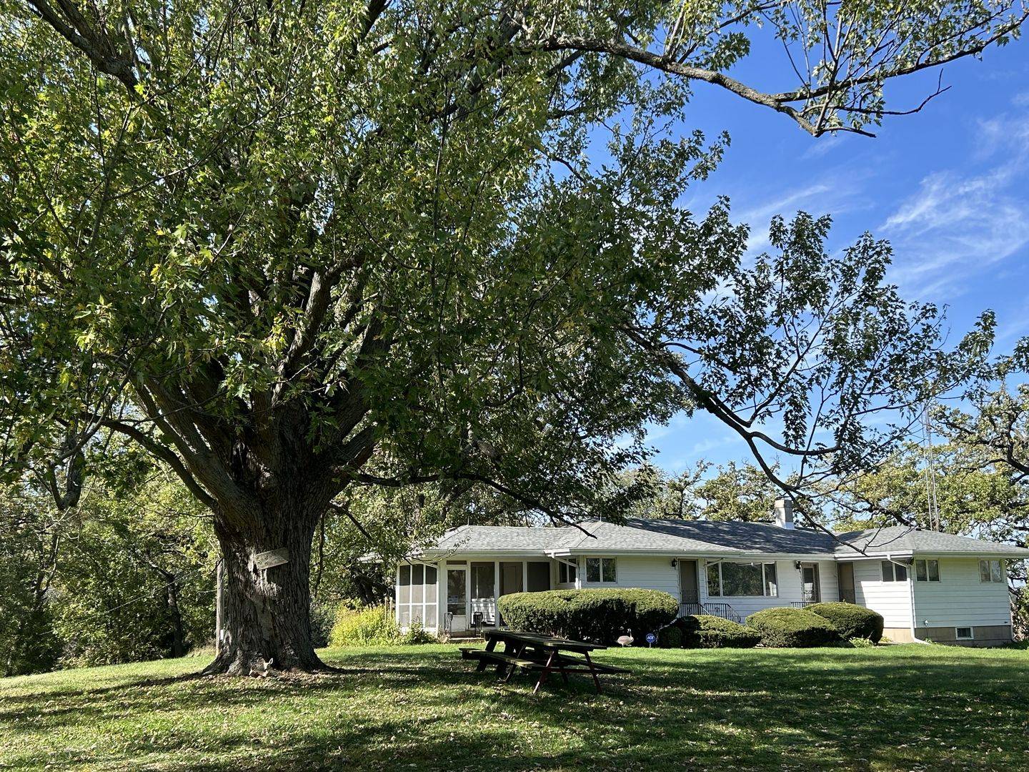 16104 McGuire RD, Harvard, IL 60033