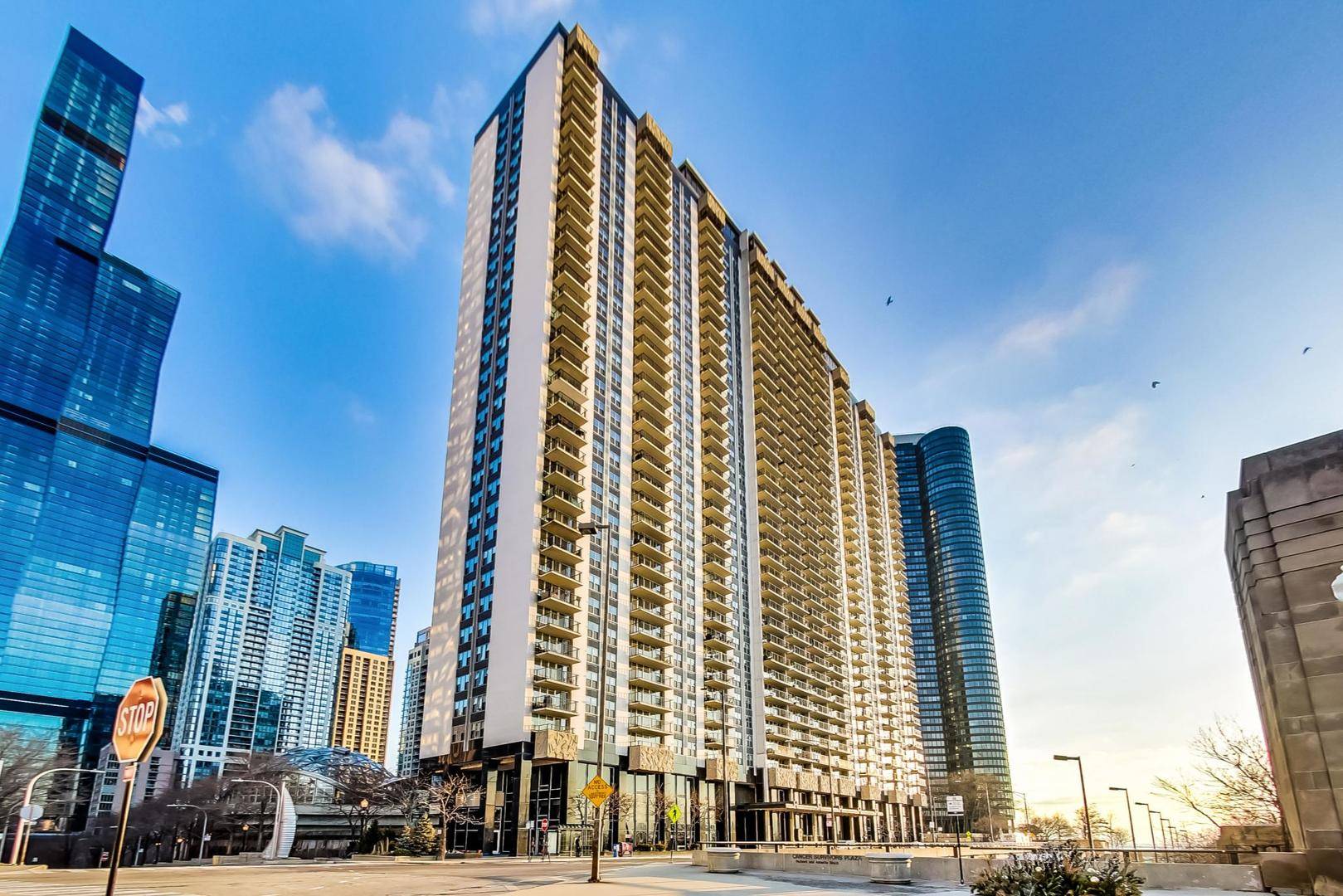 400 E Randolph ST #2624, Chicago, IL 60601