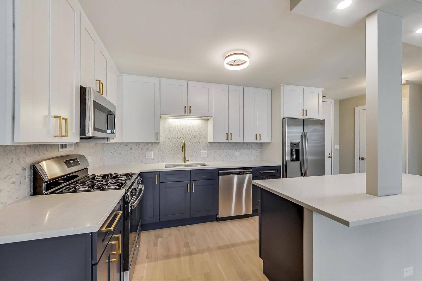 400 E Randolph ST #2624, Chicago, IL 60601