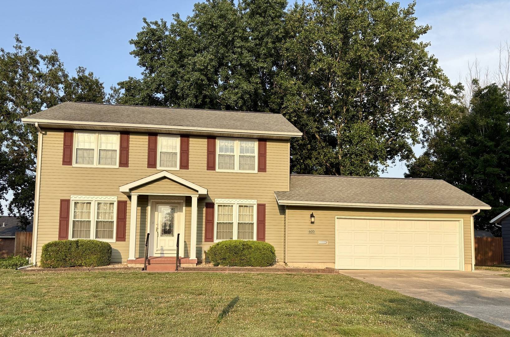 605 Oakdale DR, Centralia, IL 62801