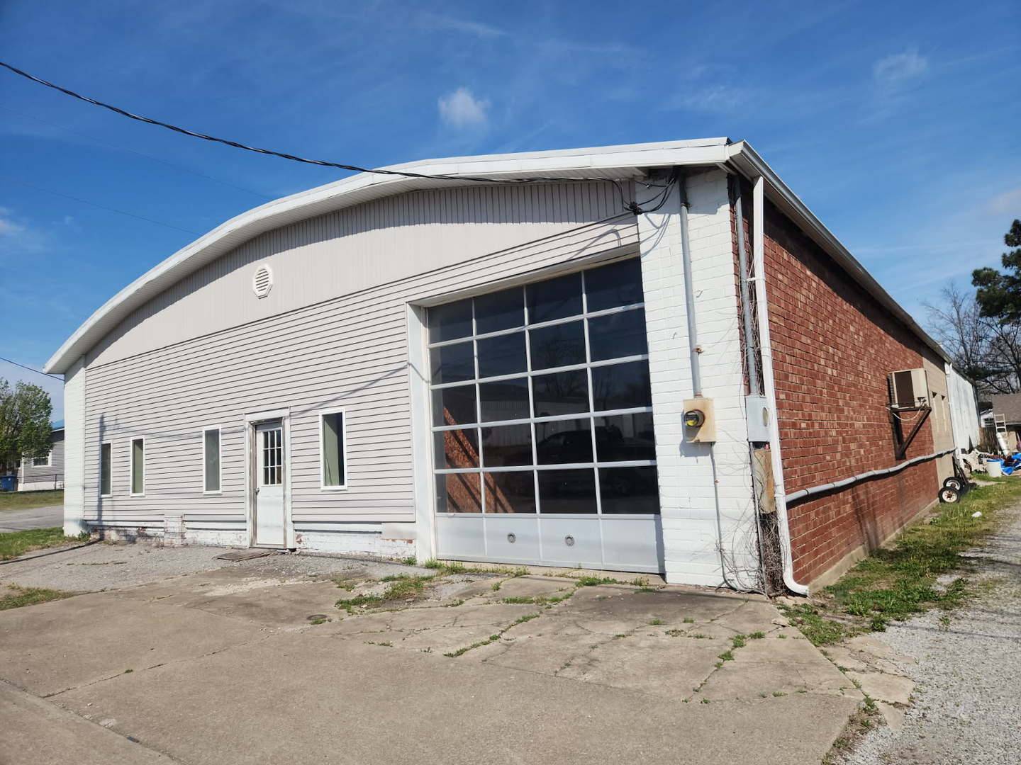 1209 Grand AVE, Johnston City, IL 62951