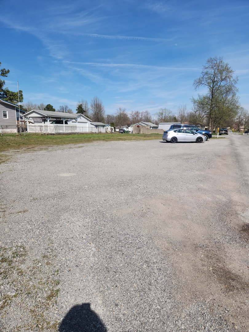 1209 Grand AVE, Johnston City, IL 62951