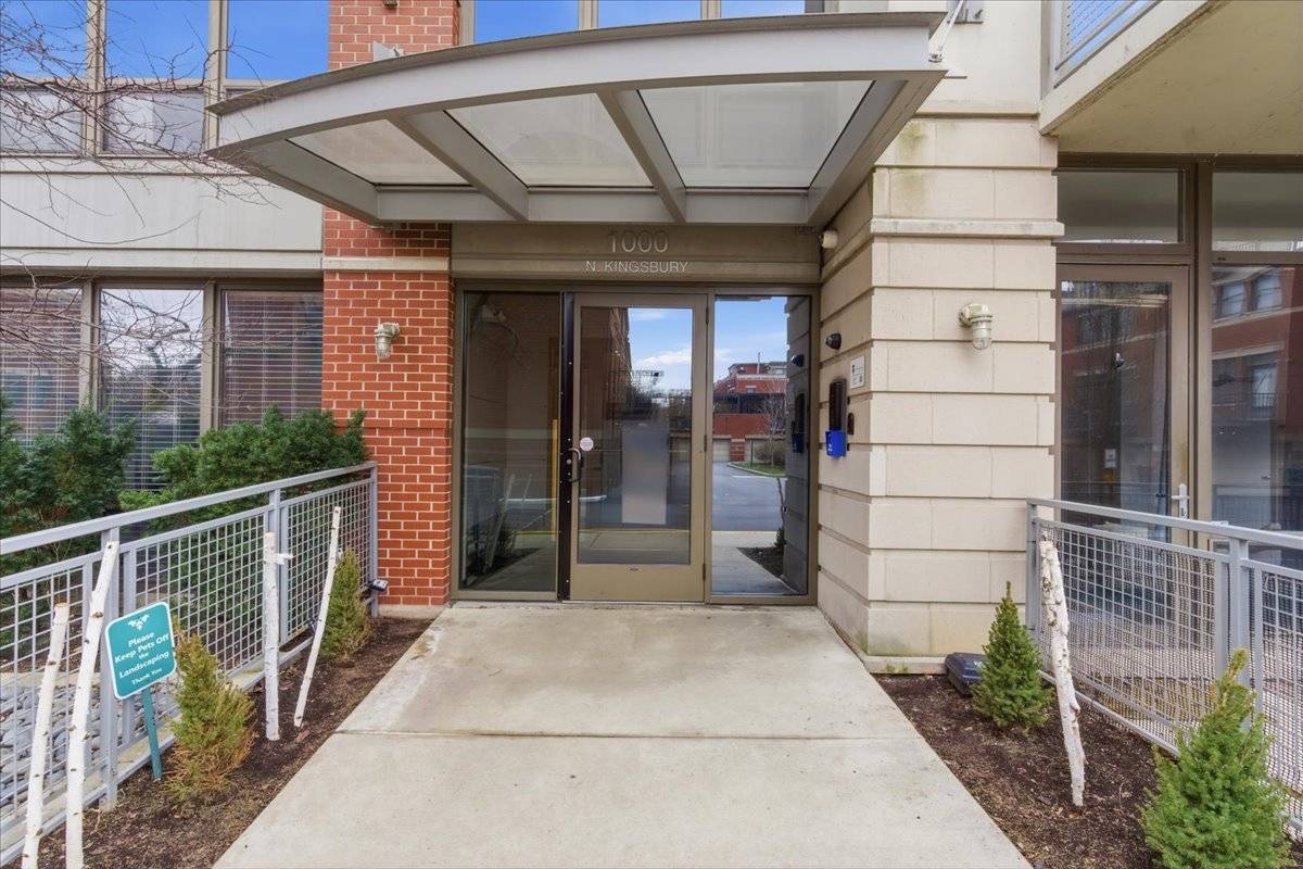 1000 N Kingsbury ST #104, Chicago, IL 60610