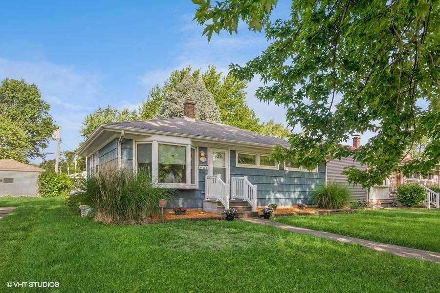17948 Wentworth AVE, Lansing, IL 60438