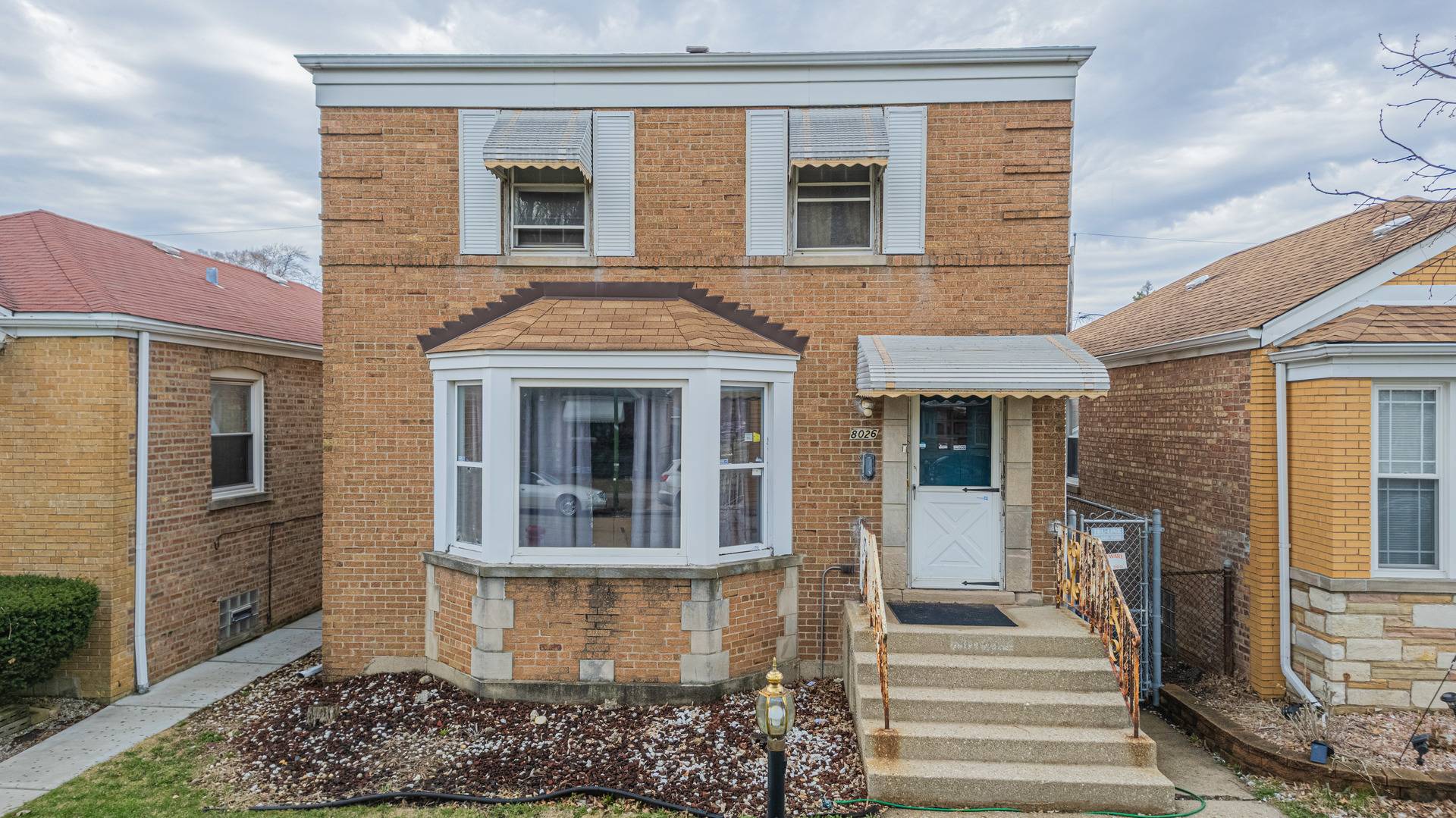 8026 S Fairfield AVE, Chicago, IL 60652