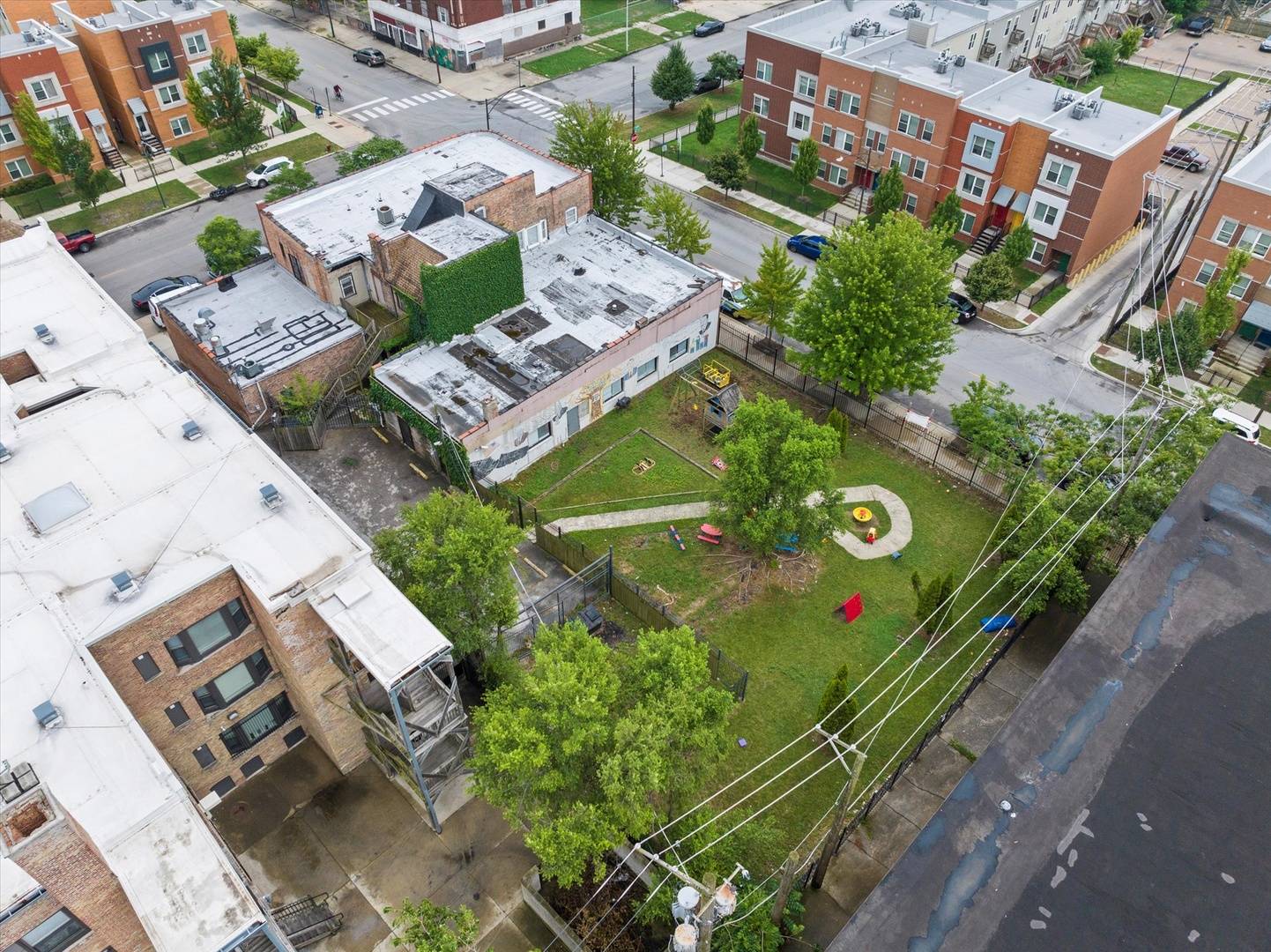 222 E 61st ST, Chicago, IL 60637
