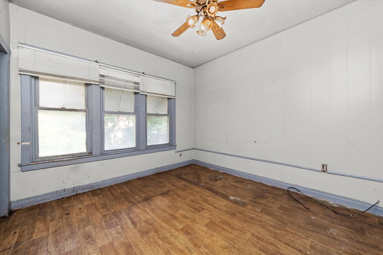 5042 S Laflin ST, Chicago, IL 60609