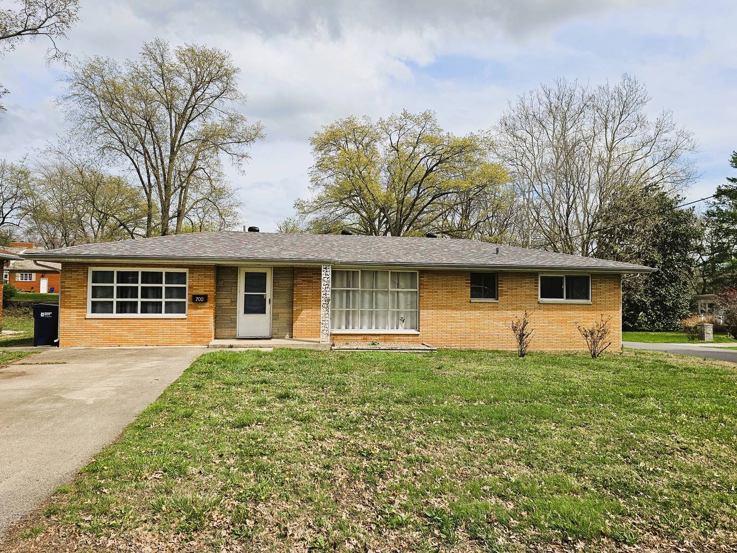 700 Magnolia AVE, Mt Vernon, IL 62864