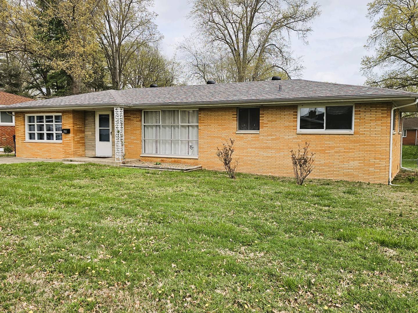 700 Magnolia AVE, Mt Vernon, IL 62864
