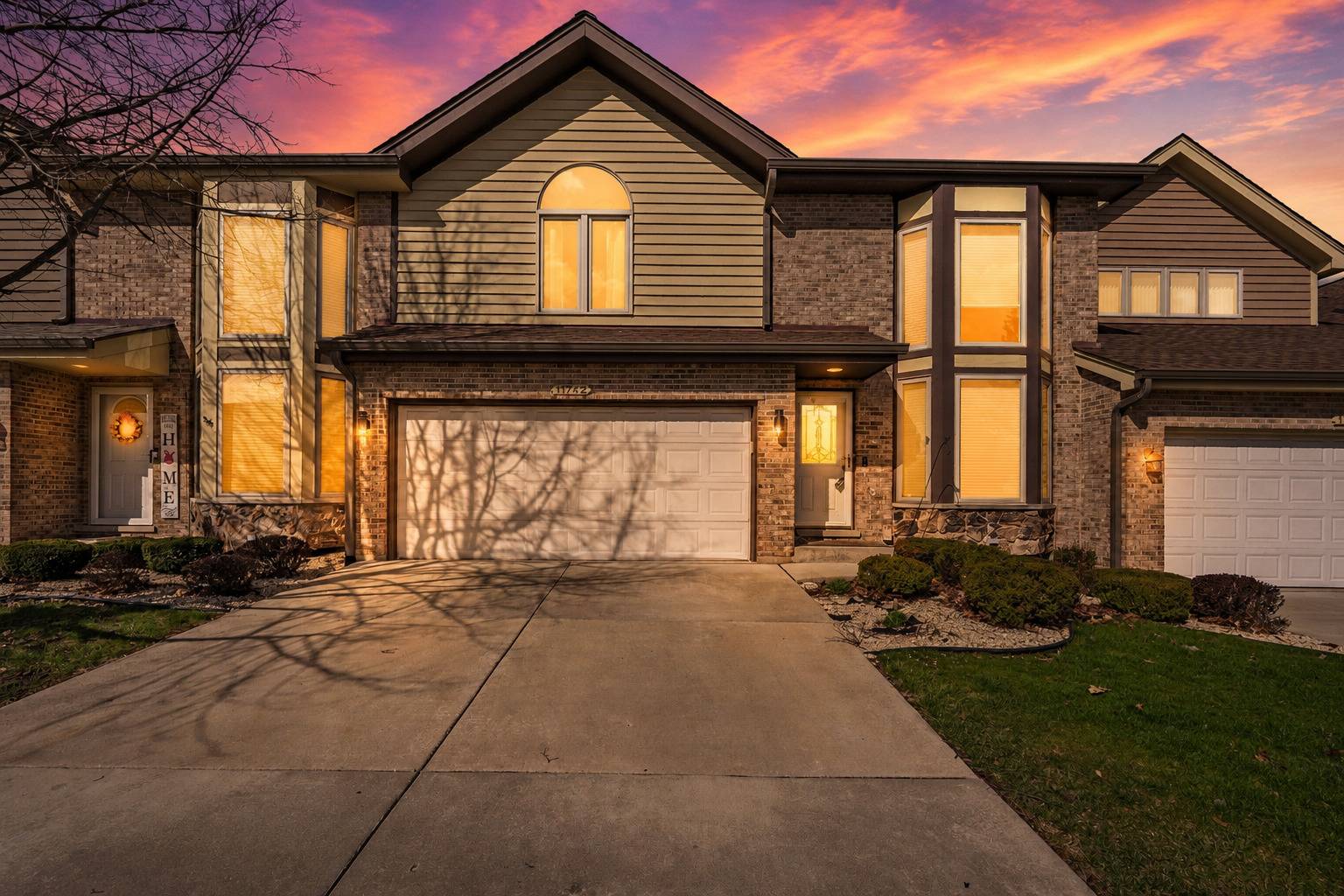 11742 Lighthouse LN, Palos Heights, IL 60463