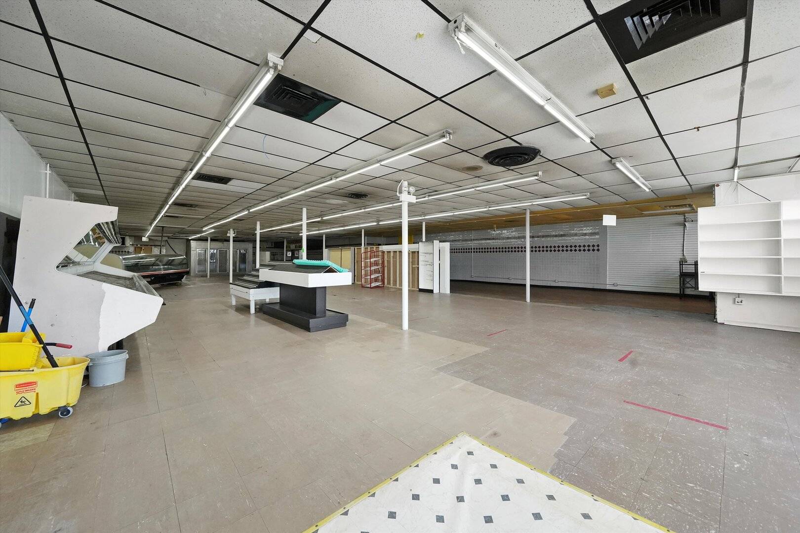 6309 W Grand AVE, Chicago, IL 60639