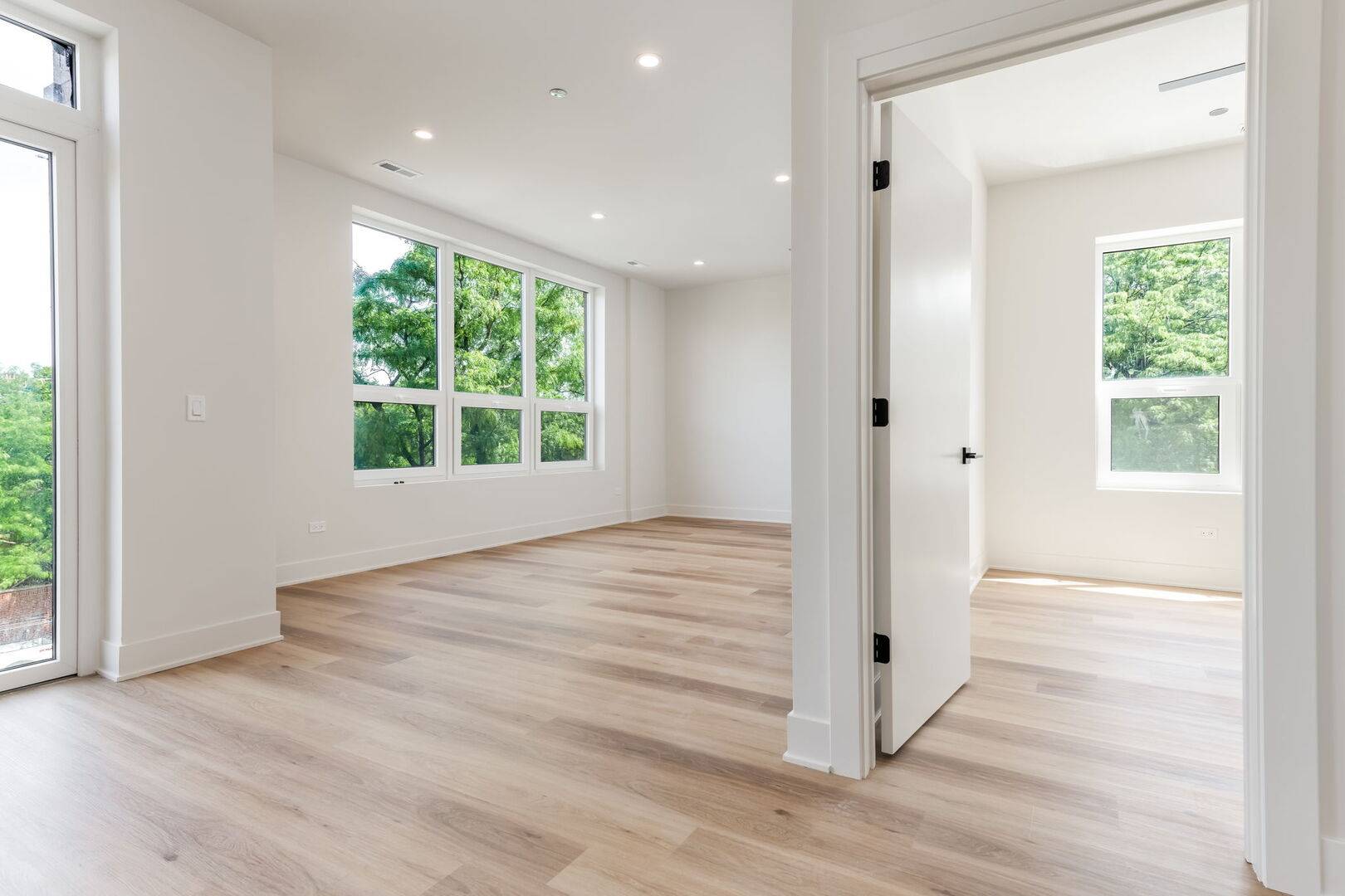 224 S Ashland AVE #201, Chicago, IL 60607