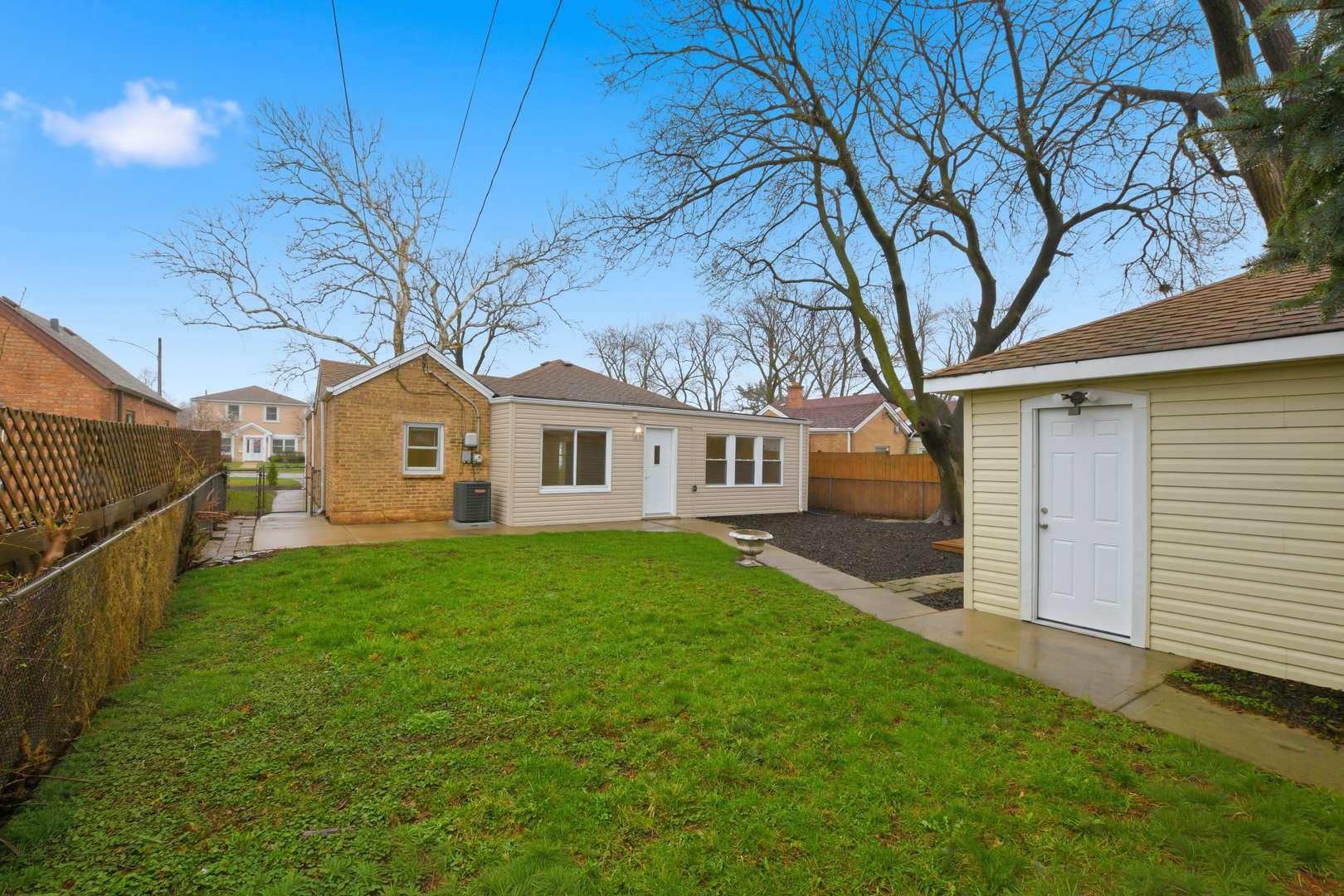 4438 Wesley TER, Schiller Park, IL 60176