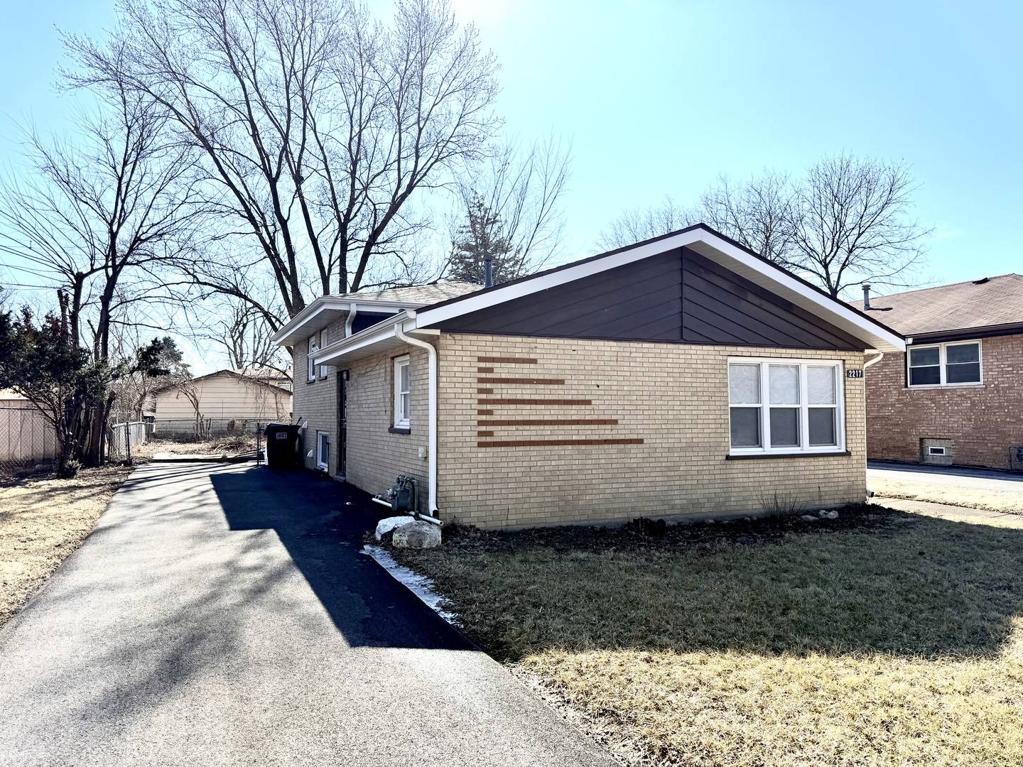 2217 W 156th PL, Markham, IL 60426