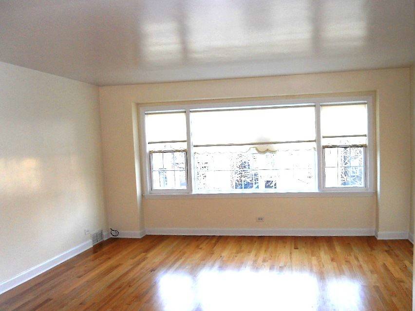 5534 N Campbell AVE #3E, Chicago, IL 60625