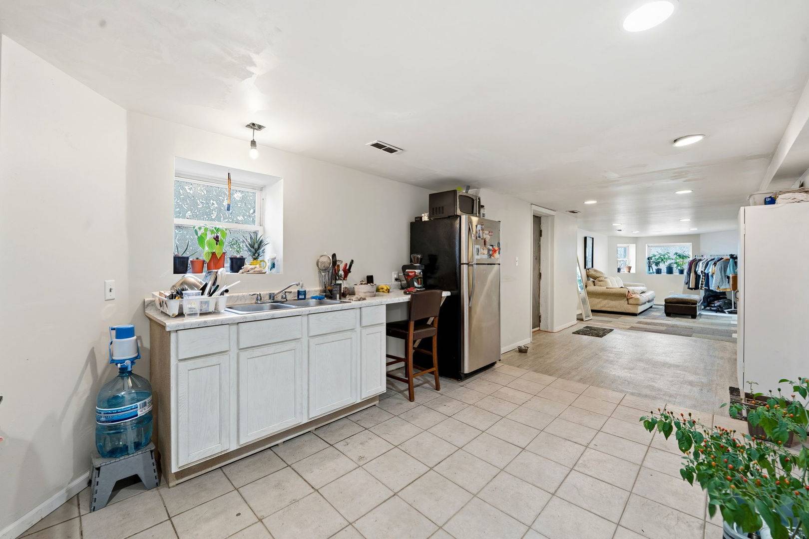 1637 S Saint Louis AVE #Garden, Chicago, IL 60623