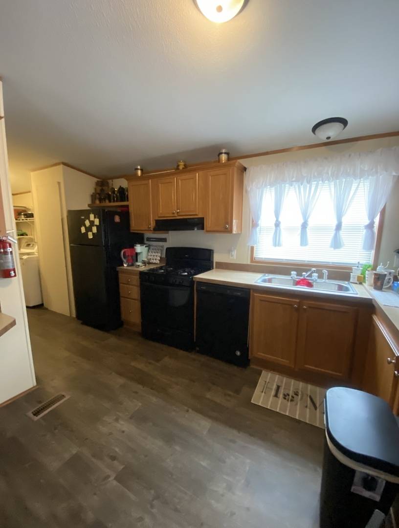 50 CANDLELIGHT DR #50, Sauk Village, IL 60411