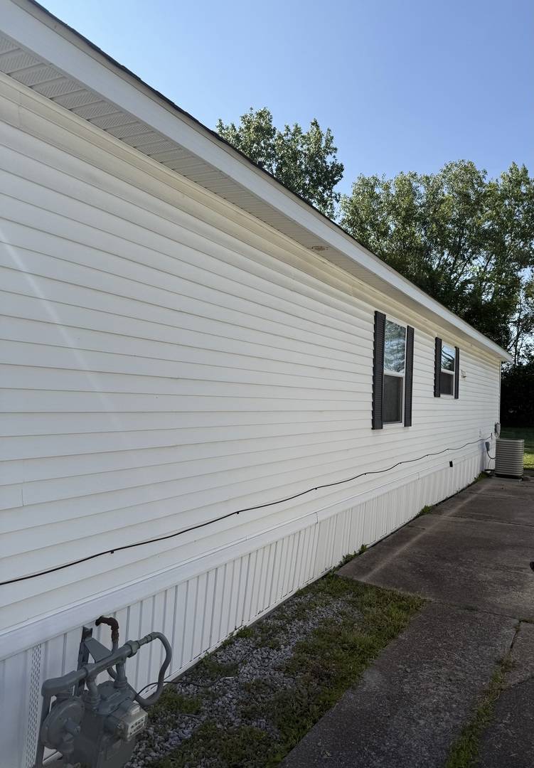 50 CANDLELIGHT DR #50, Sauk Village, IL 60411