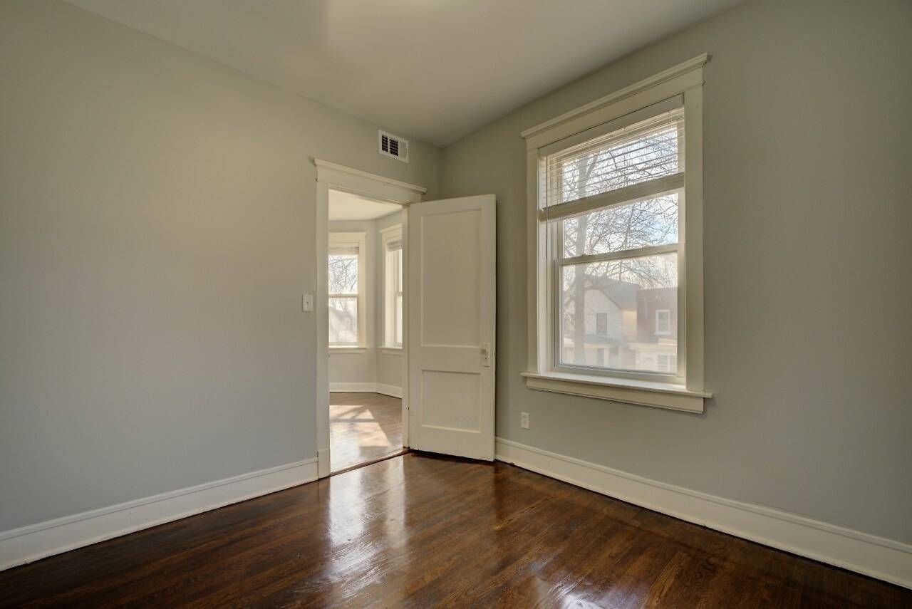 7331 S Dante AVE #2, Chicago, IL 60619
