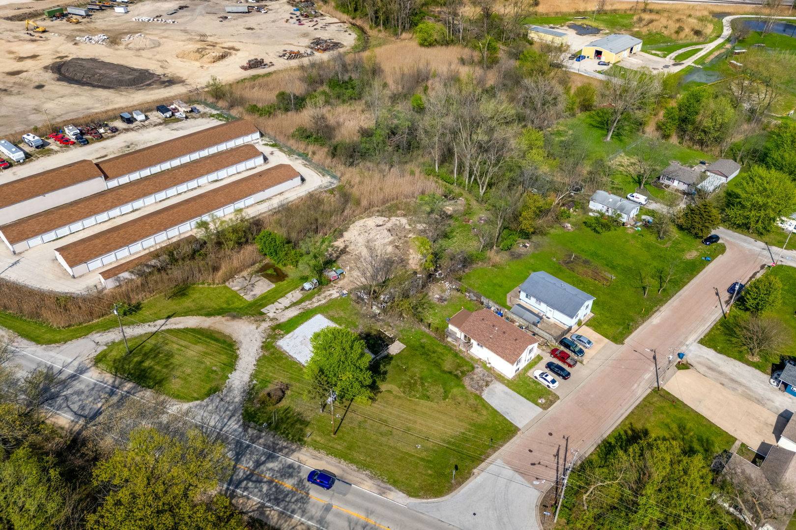 201 N 2nd AVE, Carbon Cliff, IL 61239