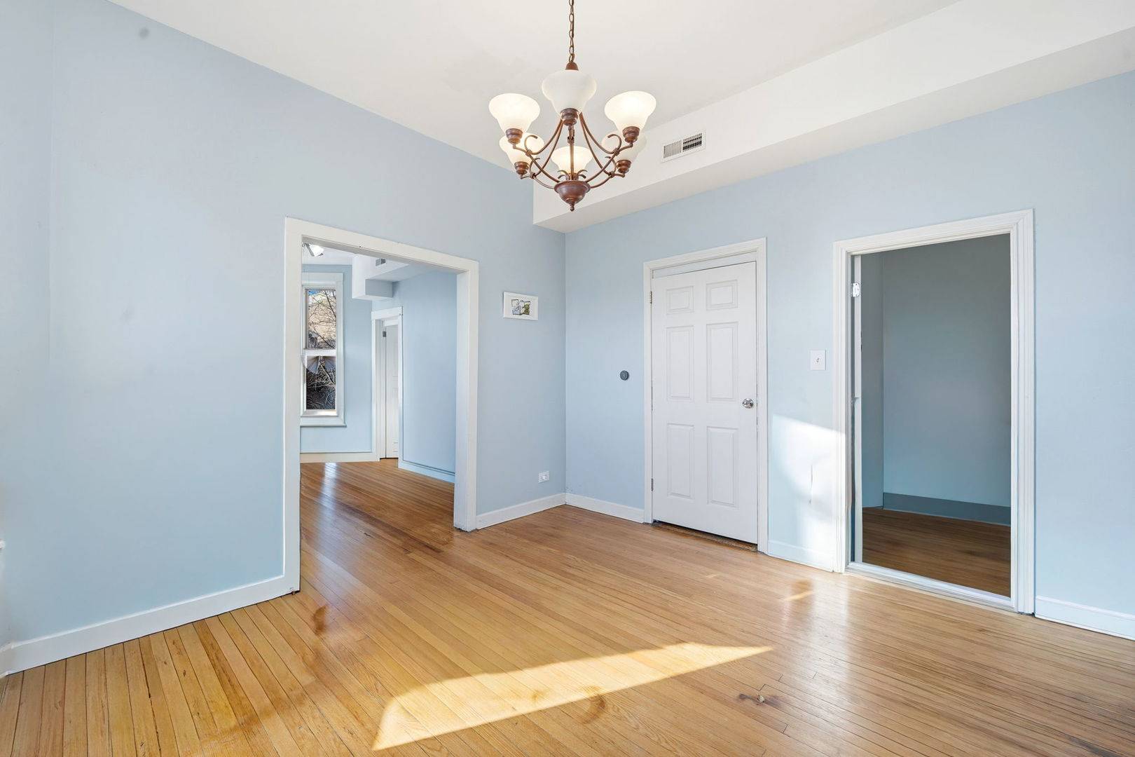 1637 S Saint Louis AVE #2, Chicago, IL 60623
