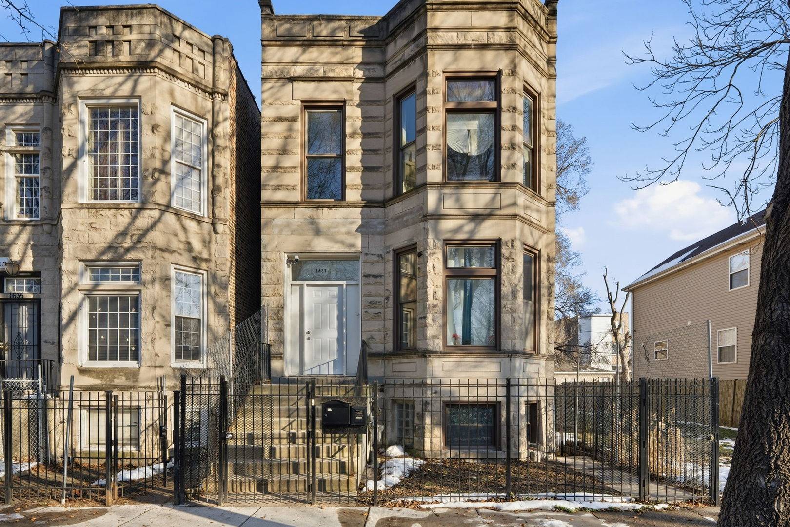 1637 S Saint Louis AVE #2, Chicago, IL 60623