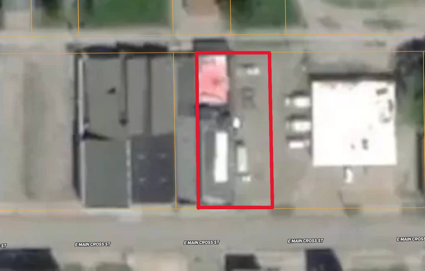 229 E Main Cross ST, Taylorville, IL 62568