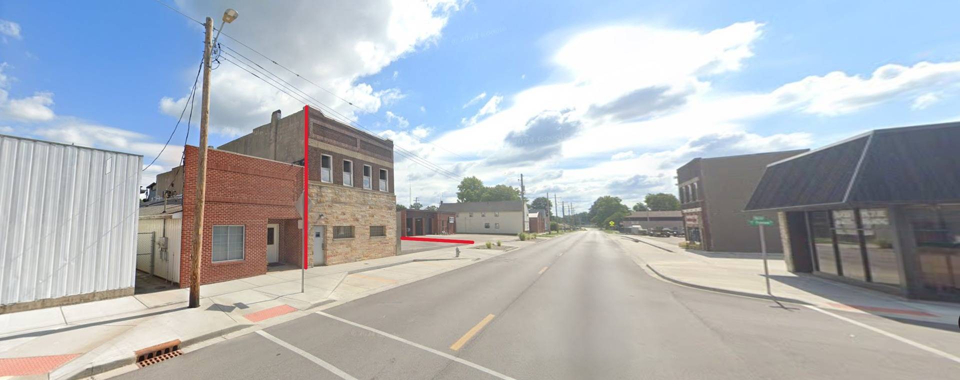 229 E Main Cross ST, Taylorville, IL 62568
