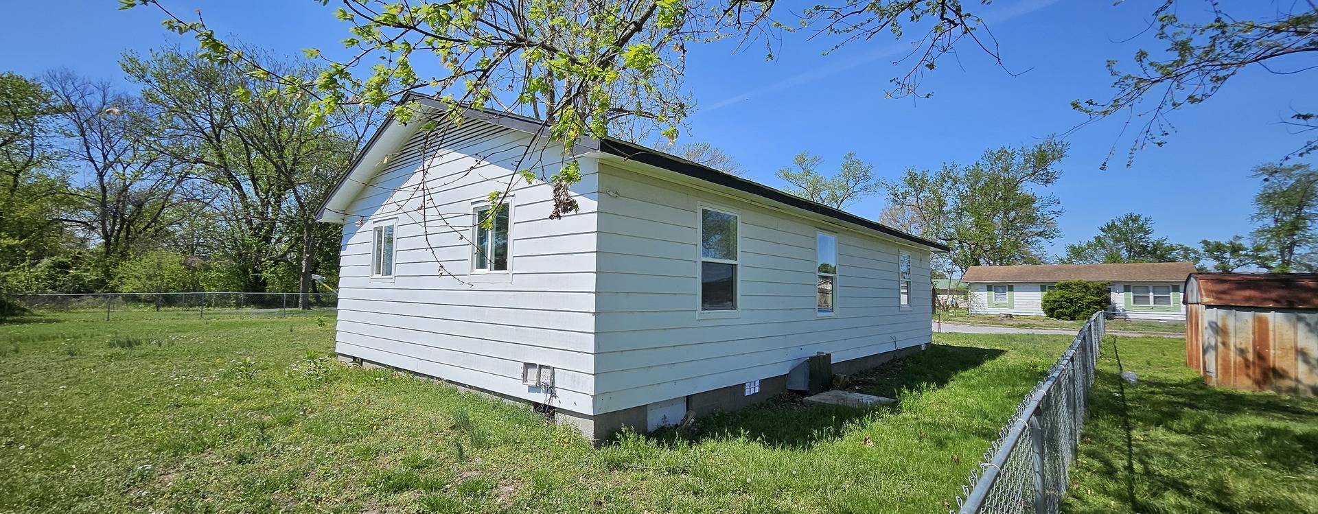 81 Creek CIR, Mcclure, IL 62957
