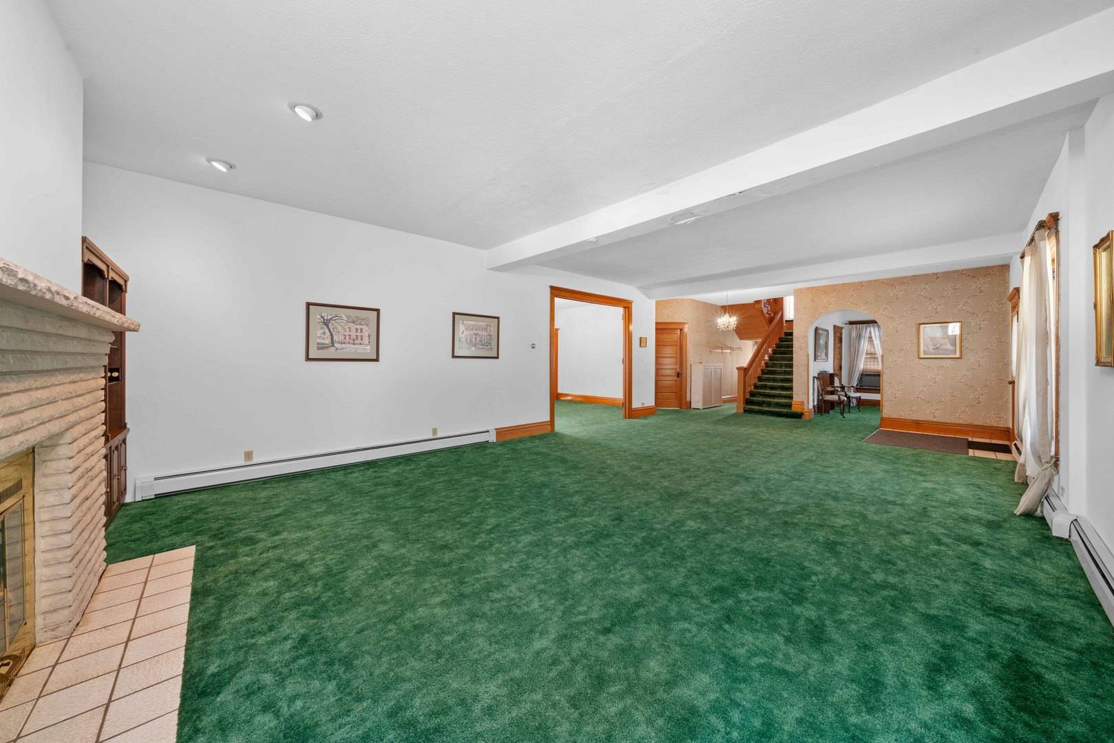 407 Ottawa ST, Earlville, IL 60518