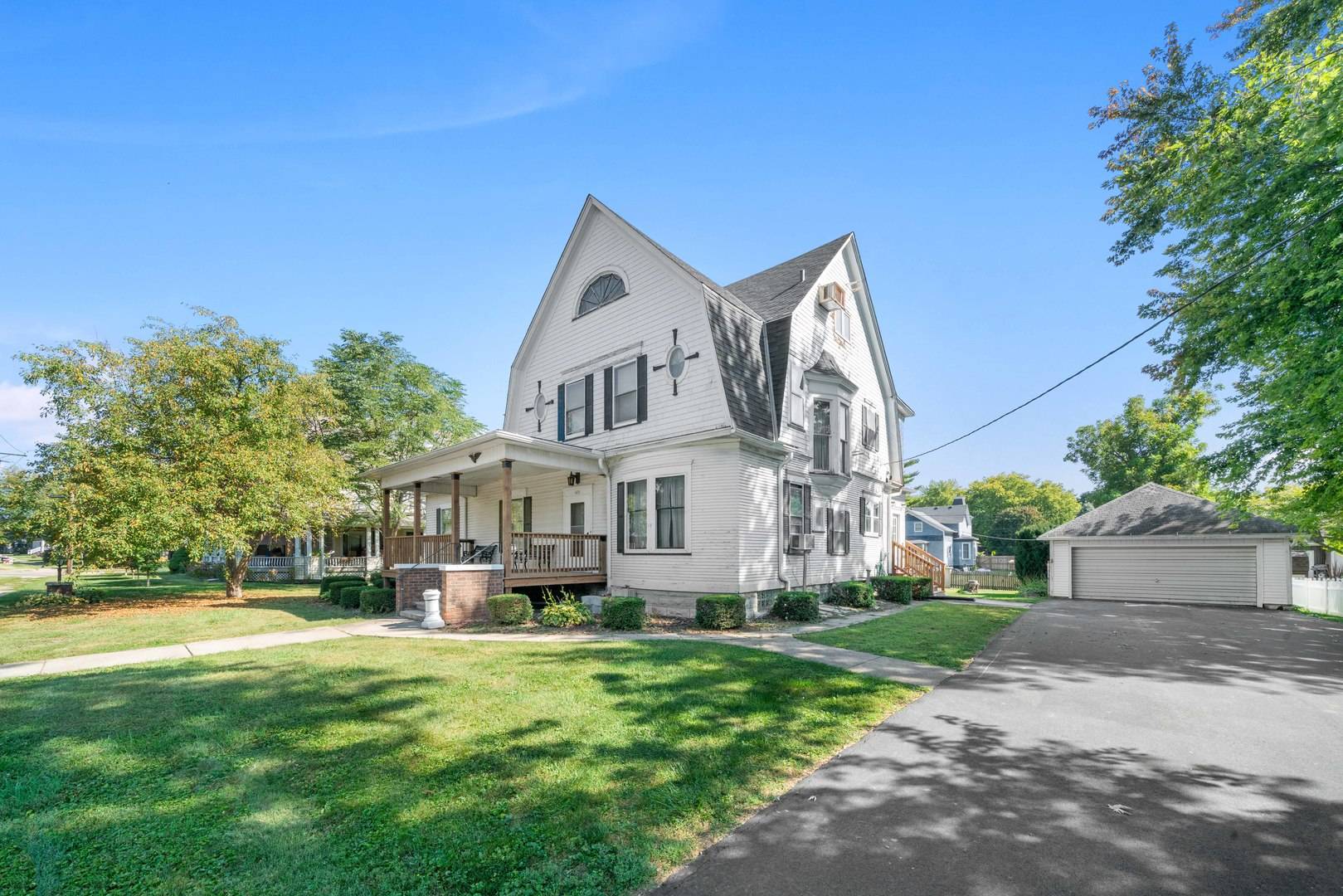 407 Ottawa ST, Earlville, IL 60518