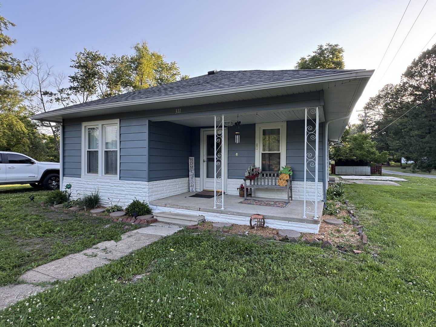 311 N Goldheimer AVE, Benton, IL 62812