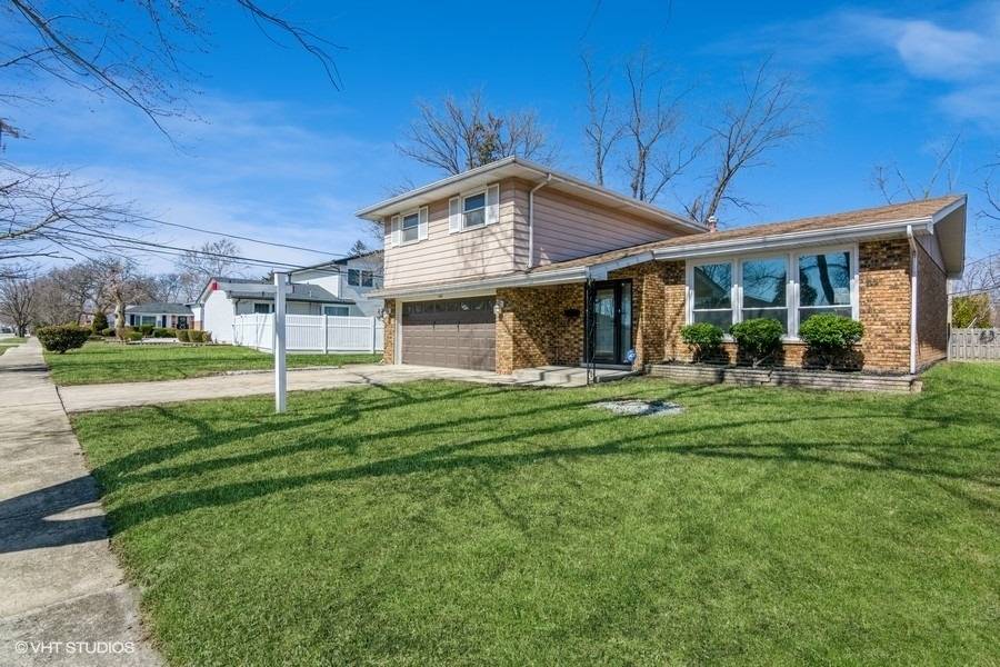 1142 E 159th PL, South Holland, IL 60473