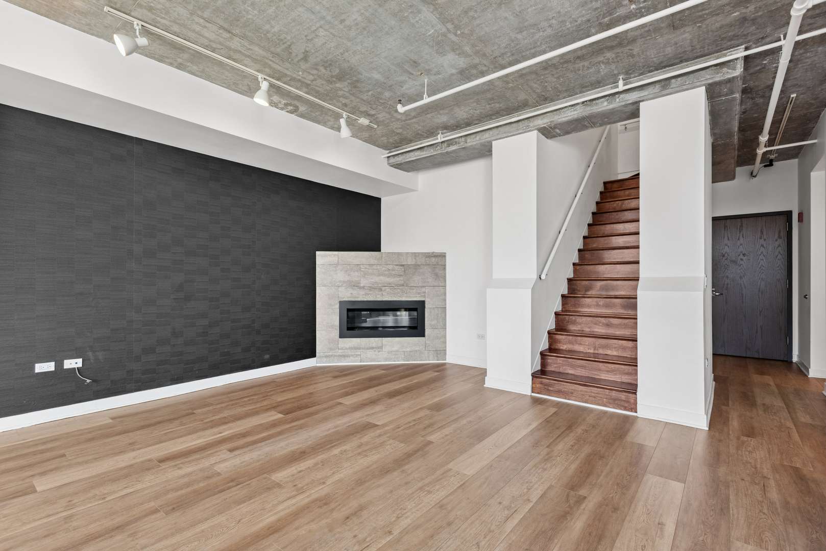 737 W Washington BLVD #1003, Chicago, IL 60661
