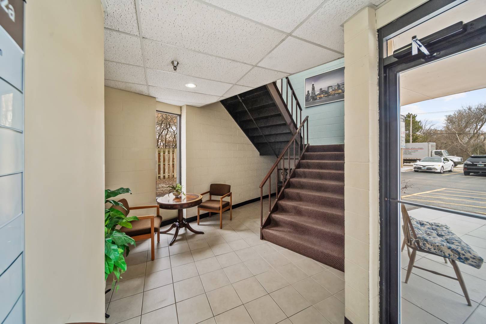 473 W Northwest HWY, Palatine, IL 60067