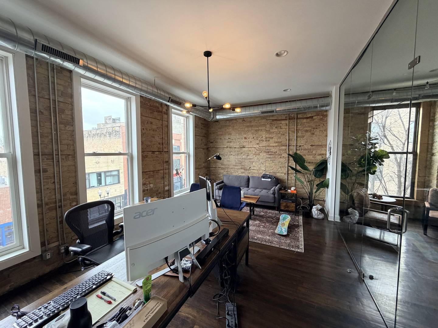 1360 N Milwaukee AVE, Chicago, IL 60622