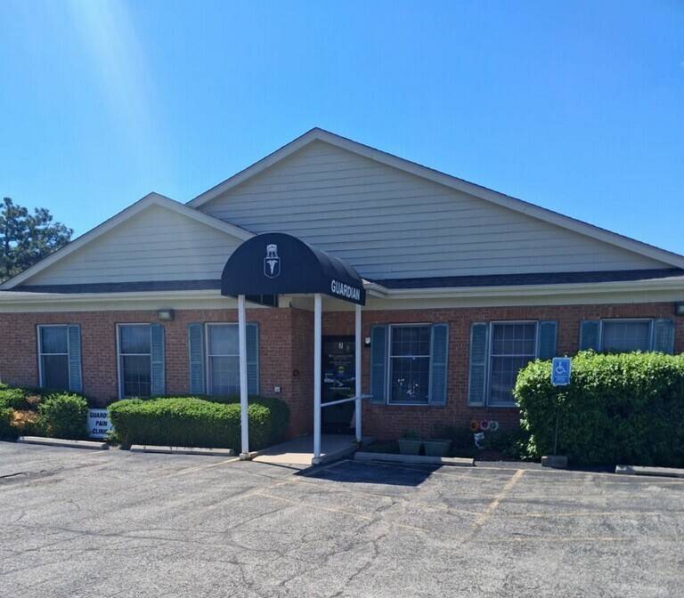 2203 Eastland Suite 7 DR, Bloomington, IL 61704