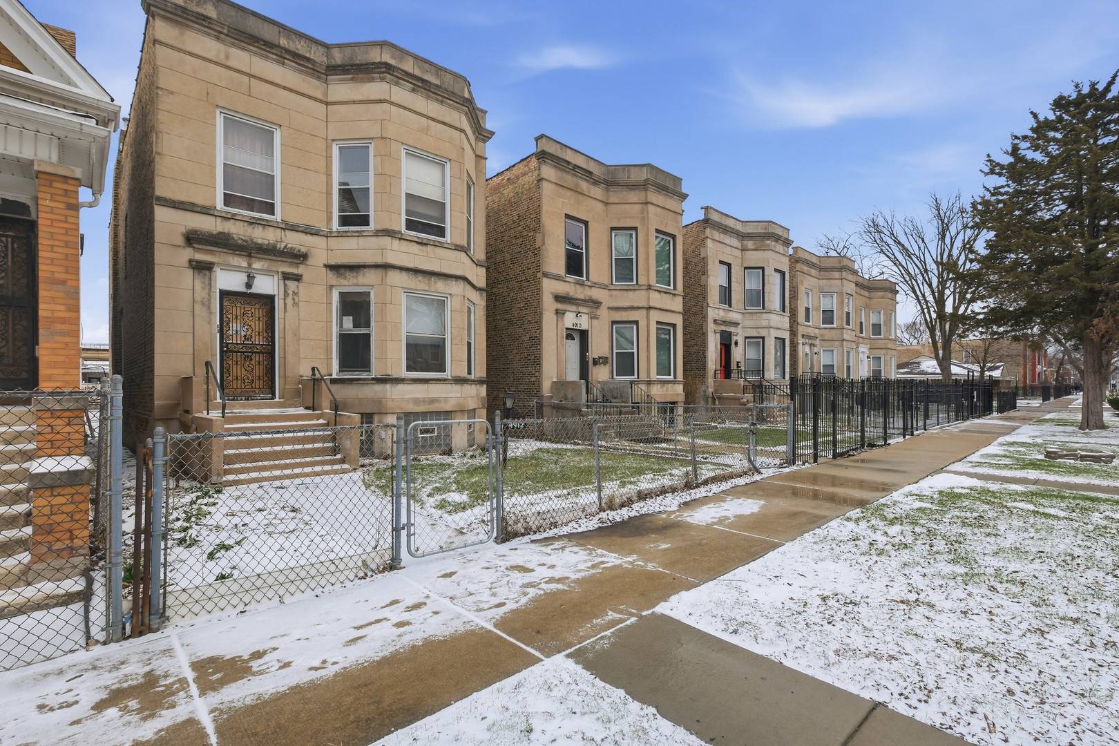 4912 W Fulton ST, Chicago, IL 60644