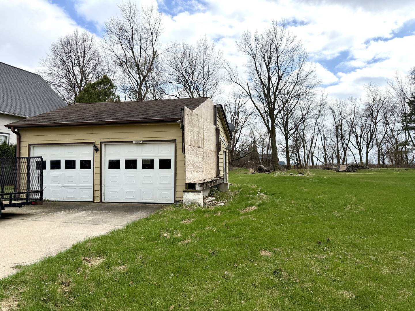 5982 W Clare RD, Clare, IL 60111