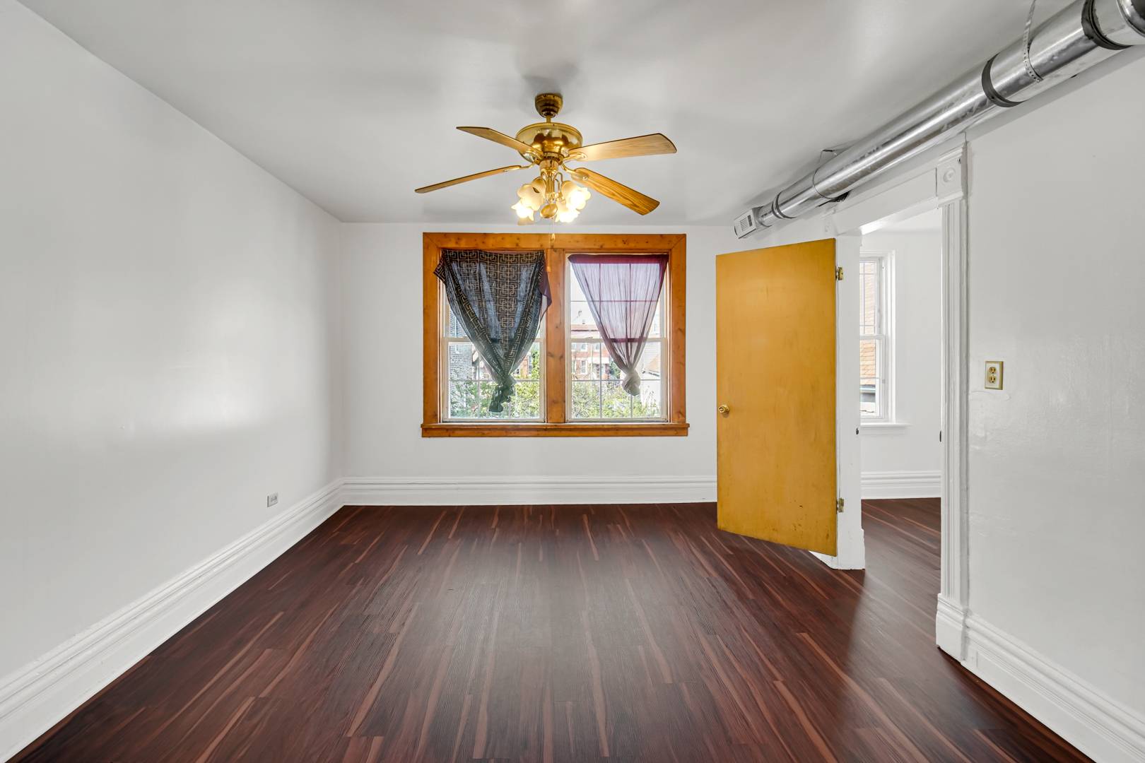 2631 S Sawyer AVE, Chicago, IL 60623
